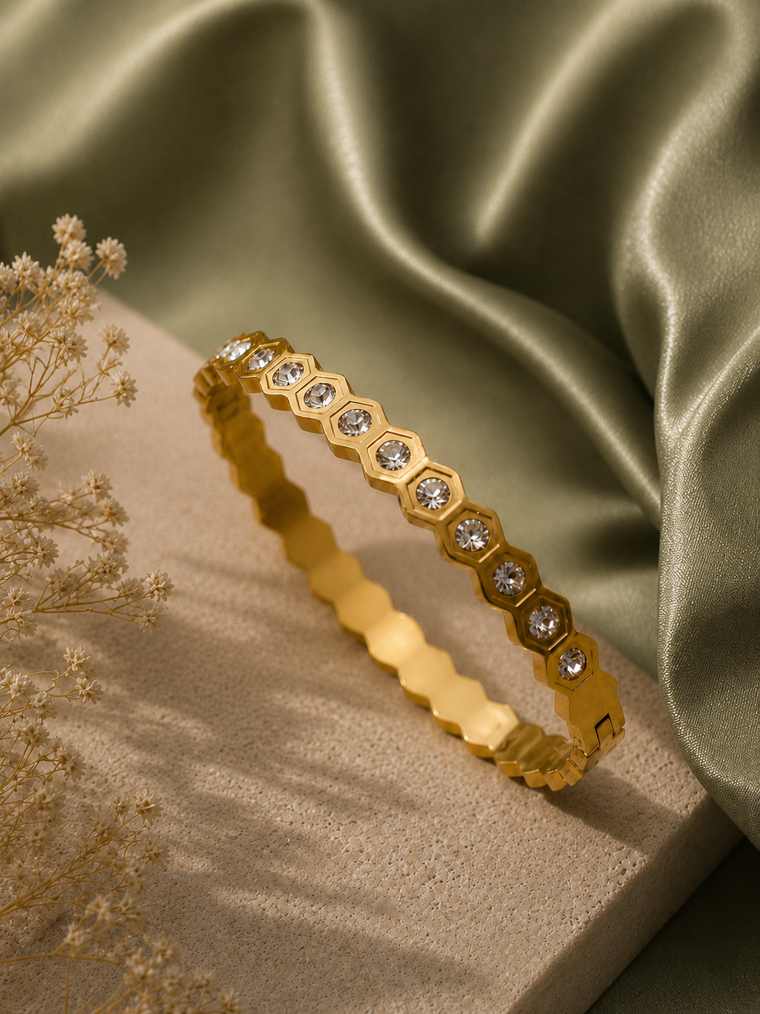 file_000000002e3871fa8a994e6e1fa2d83d Hexa Crystal Bangle Bracelet - Image 1